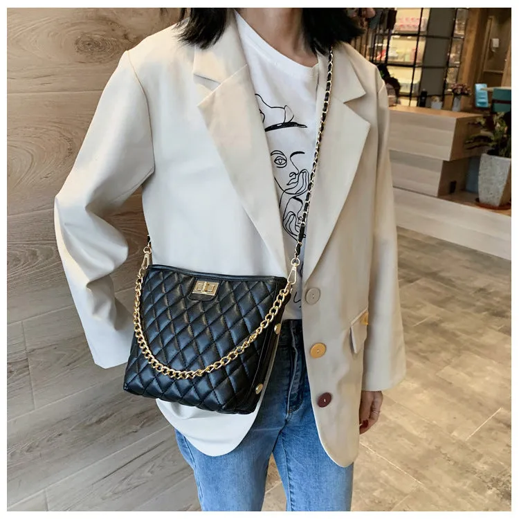 CL1057 - Trendy shoulder bag