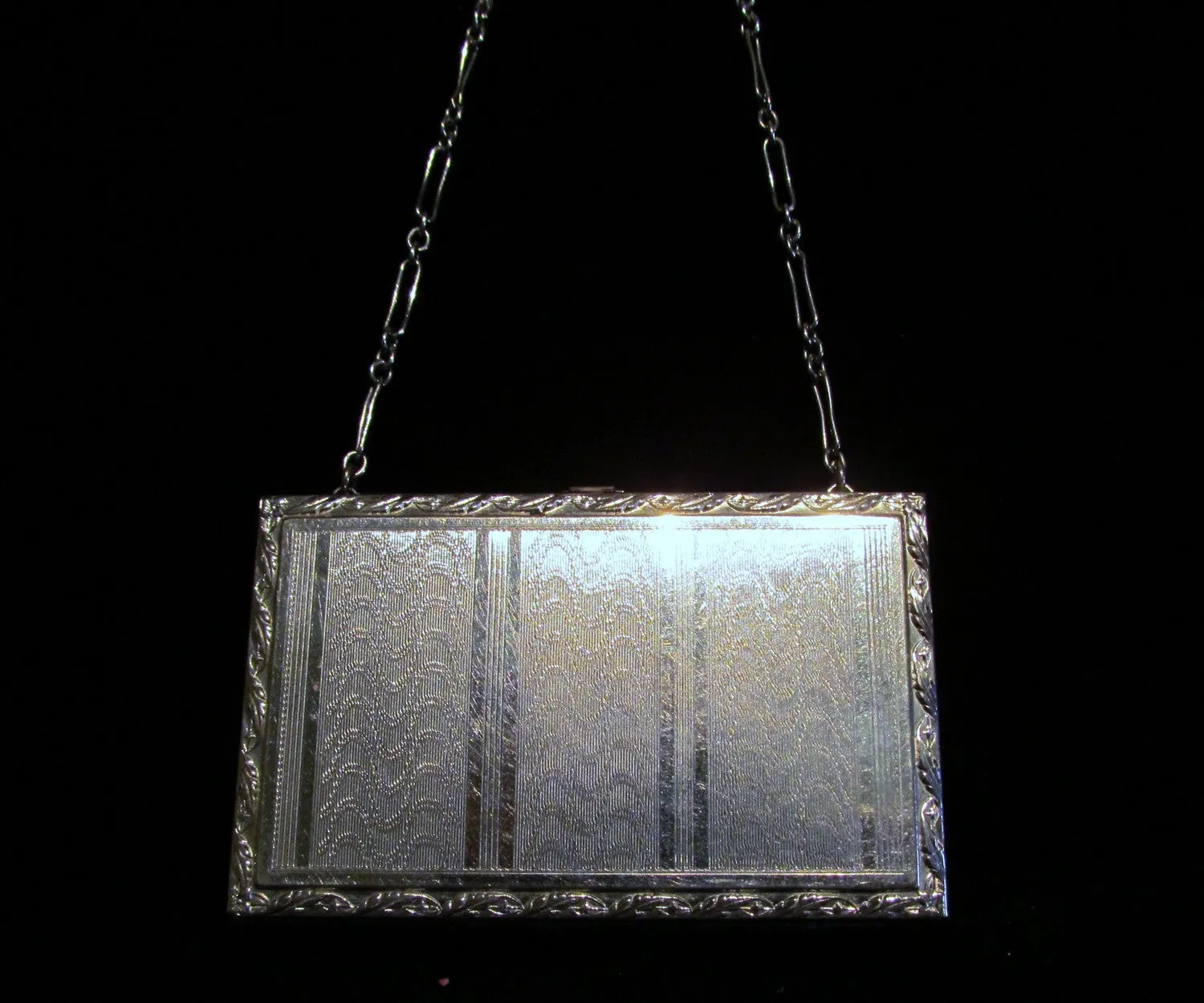 Edwardian Guilloche Compact Wristlet Purse 1910s Powder Mirror Dance Compact