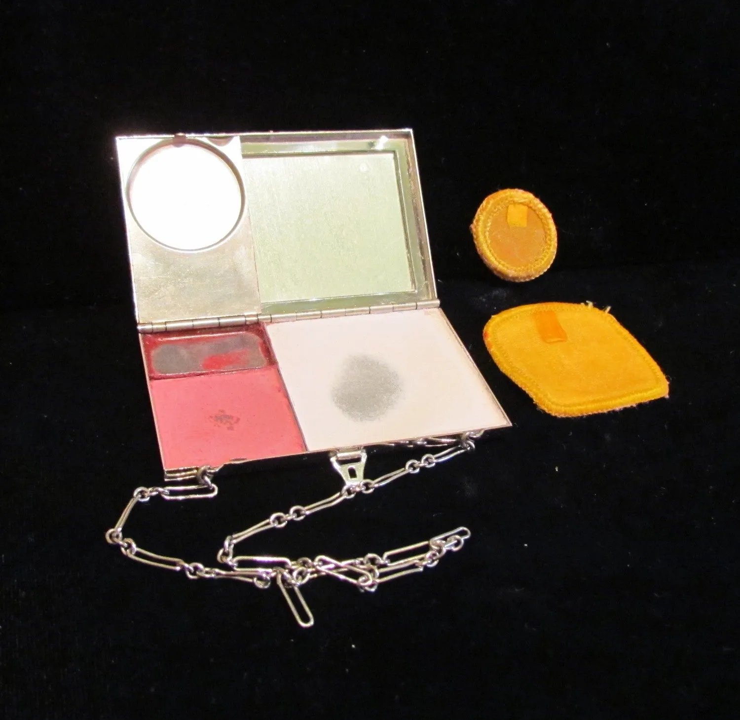 Edwardian Guilloche Compact Wristlet Purse 1910s Powder Mirror Dance Compact