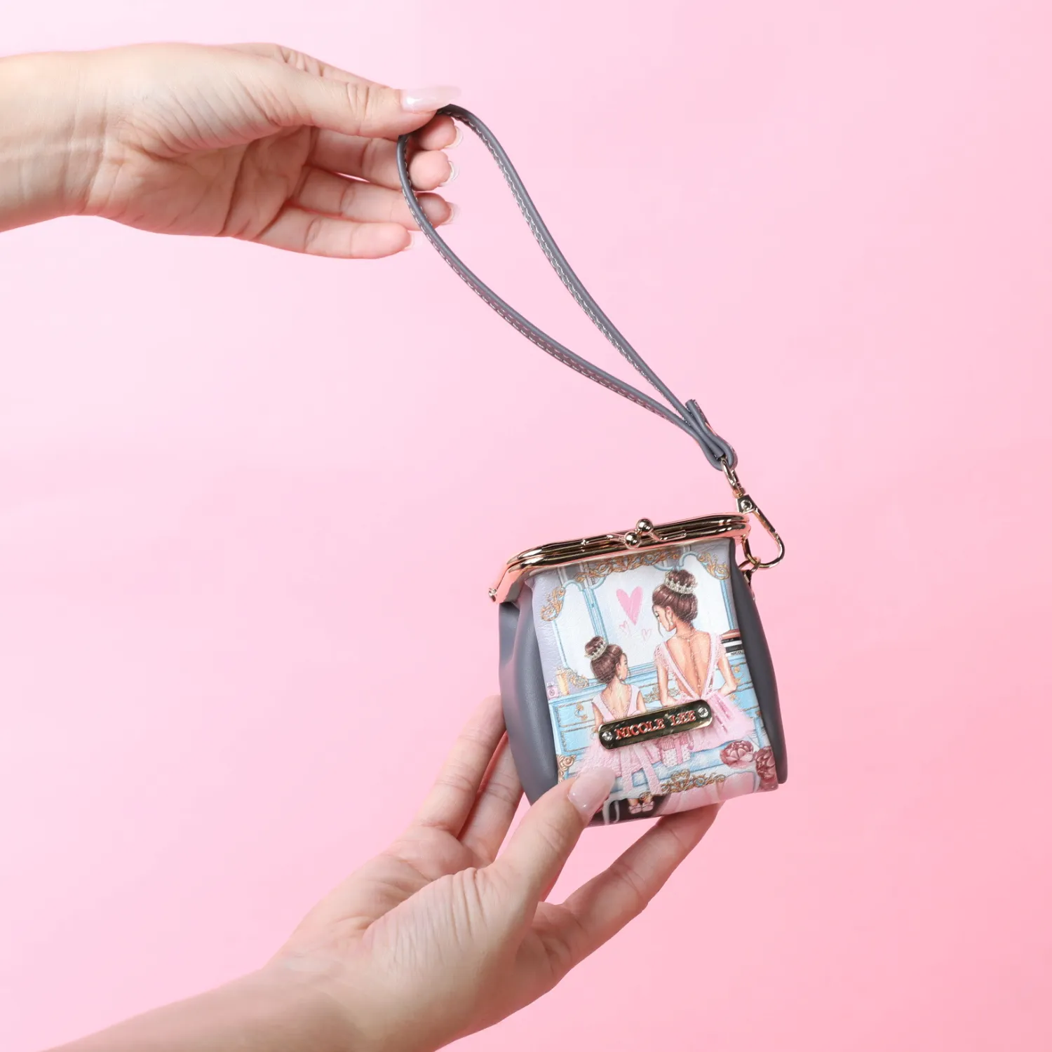 REYNA MINI WRISTLET